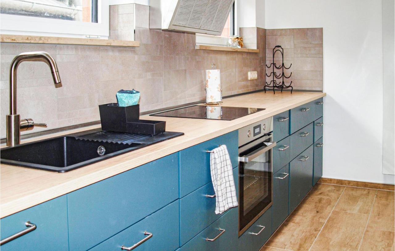 3 Bedroom Beautiful Home In Neubrandenburg Exteriör bild