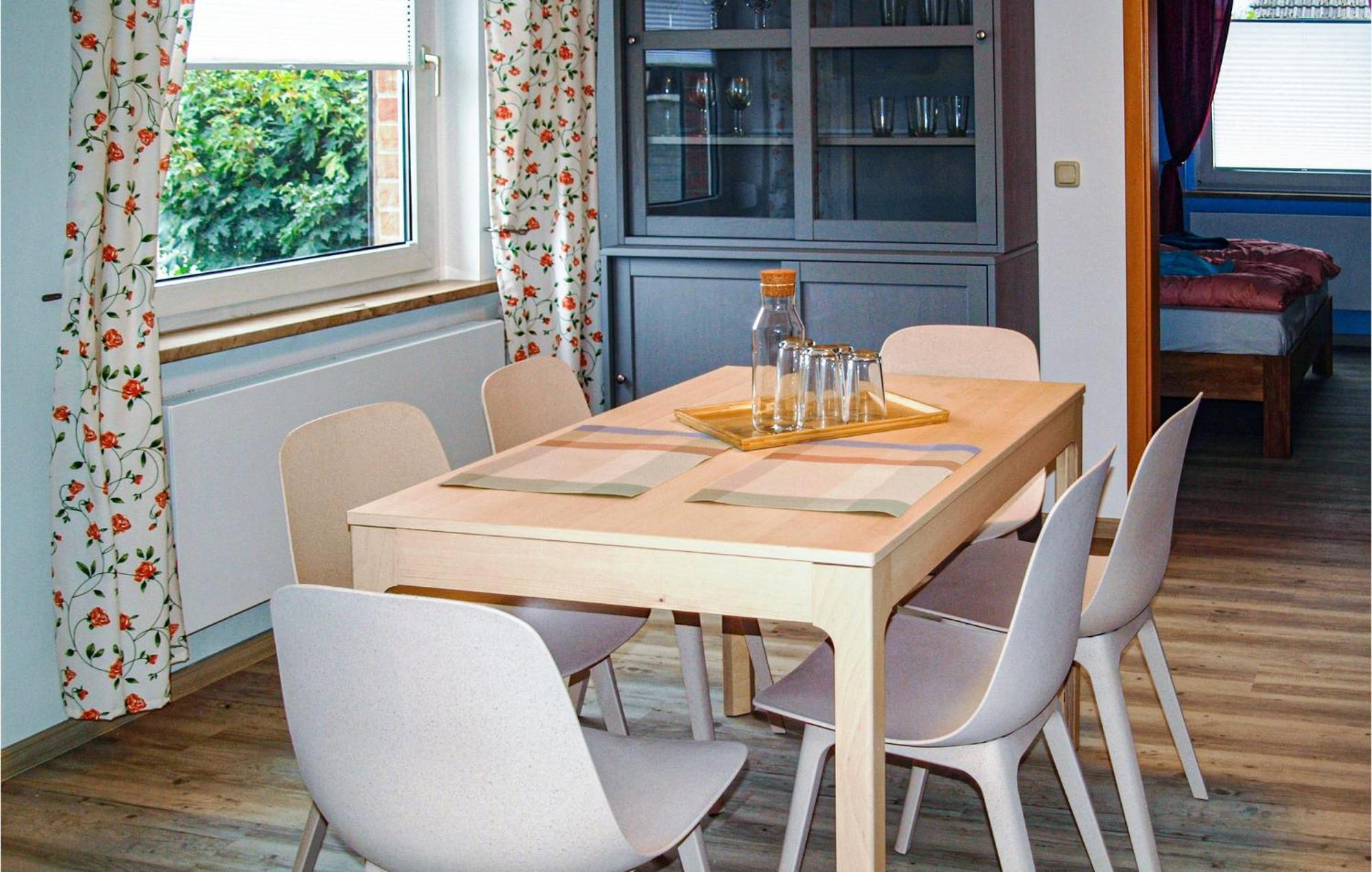 3 Bedroom Beautiful Home In Neubrandenburg Exteriör bild