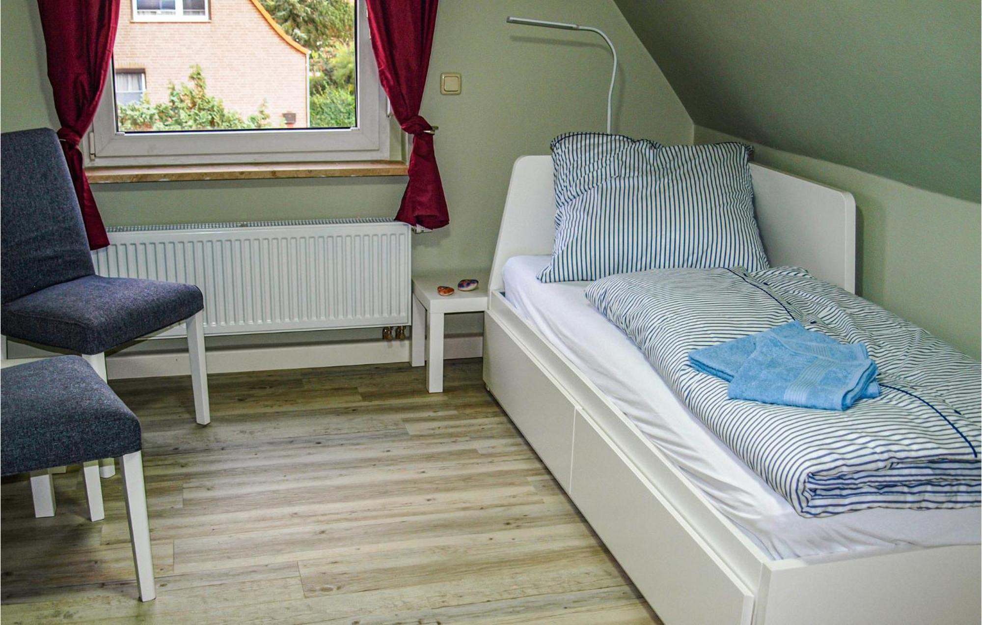 3 Bedroom Beautiful Home In Neubrandenburg Exteriör bild